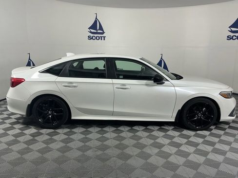 Used 2024 Honda Civic Sport image 6