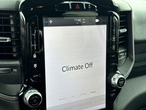 Used 2024 RAM 3500 Tradesman w/ Chrome Appearance Group image 22