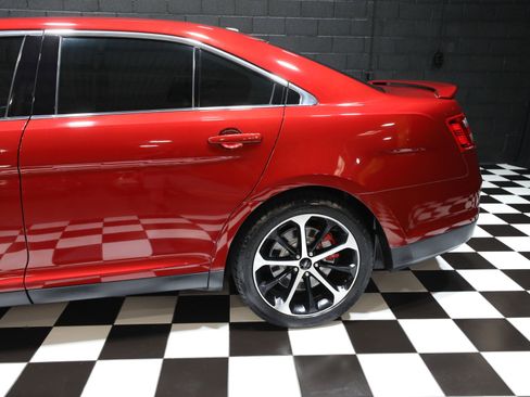 Used 2015 Ford Taurus SHO w/ Equipment Group 401A AWD/4WD image 27