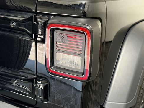 Used 2024 Jeep Wrangler Sport image 34