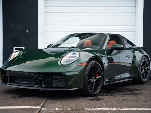 Used 2026 Porsche 911 Targa 4S AWD/4WD image 3