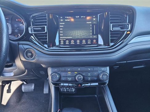 Used 2024 Dodge Durango SXT image 24