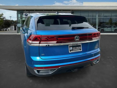 Used 2024 Volkswagen Atlas Cross Sport SE image 6