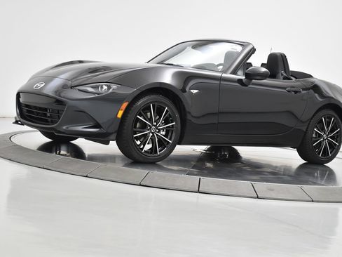 New 2026 MAZDA MX-5 Miata Grand Touring w/ Weather Package RWD image 16