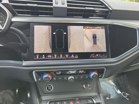 Certified 2025 Audi Q3 2.0T Premium Plus w/ Premium Plus Package image 27