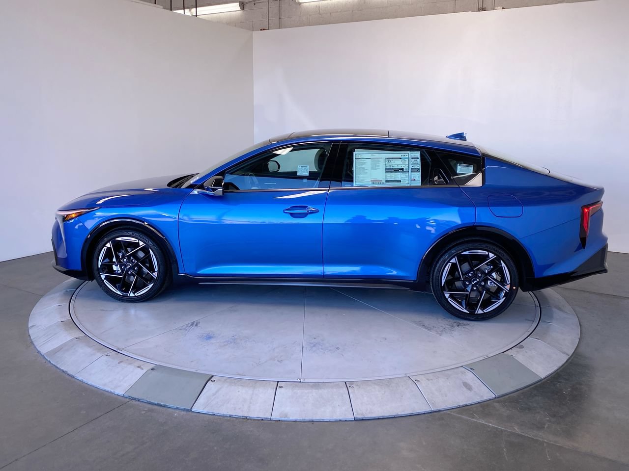 New 2026 Kia K4 GT-Line FWD image 2