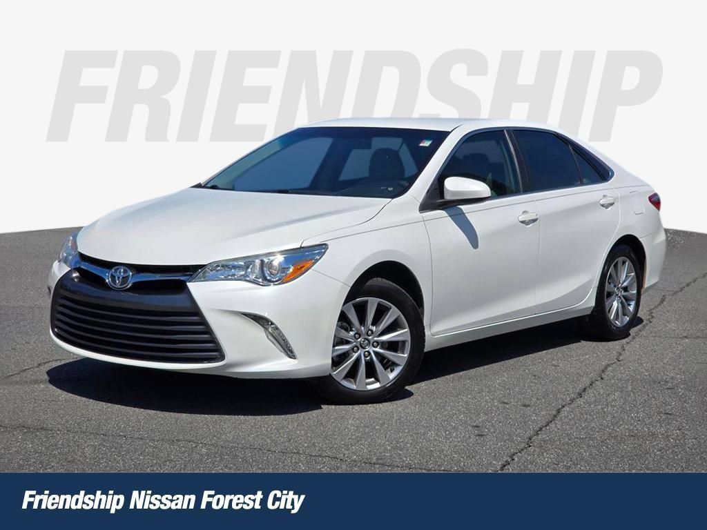 Used 2017 Toyota Camry XLE FWD image 1
