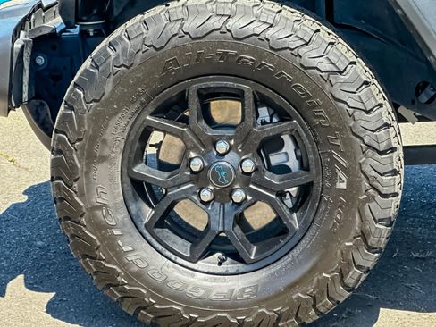 Used 2024 Jeep Wrangler Unlimited AWD/4WD image 25