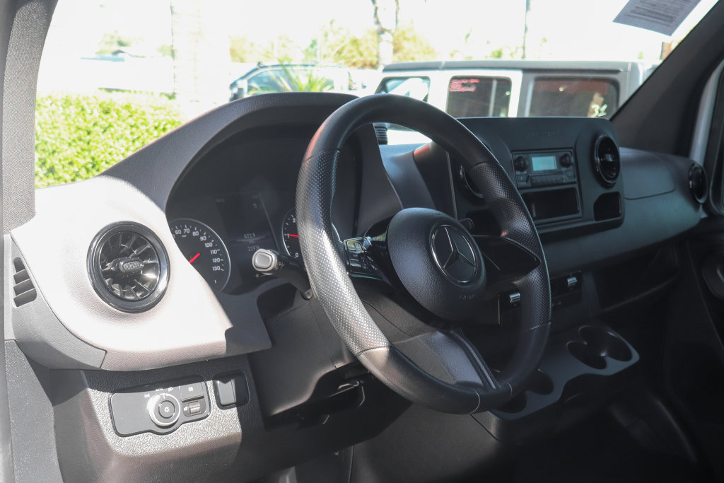 Used 2025 Mercedes-Benz Sprinter 2500 image 29