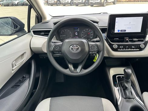 Used 2024 Toyota Corolla LE image 15