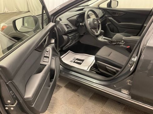 Used 2023 Subaru Crosstrek 2.0i image 4