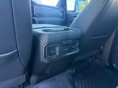 Used 2024 GMC Sierra 2500 AT4 w/ AT4 Premium Plus Package AWD/4WD image 39
