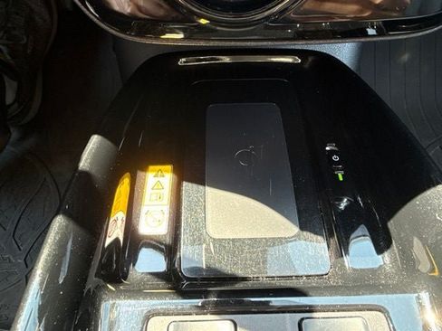 Used 2019 Toyota Prius Limited FWD image 28