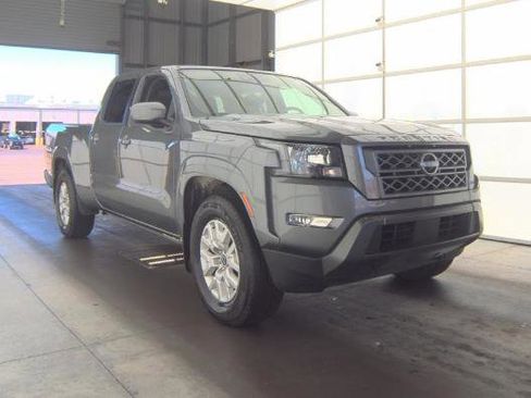 Used 2024 Nissan Frontier SV w/ Technology Package image 2