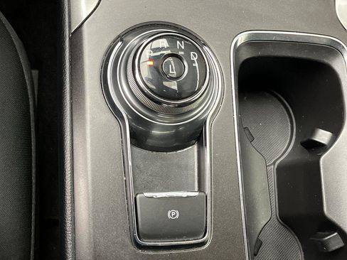 Used 2018 Ford Fusion SE FWD image 20