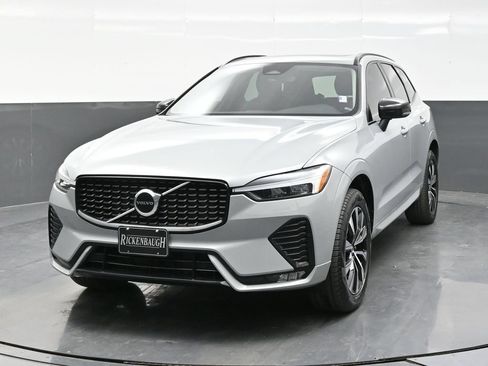 Used 2024 Volvo XC60 B5 Core w/ Protection Package Premier AWD/4WD image 2