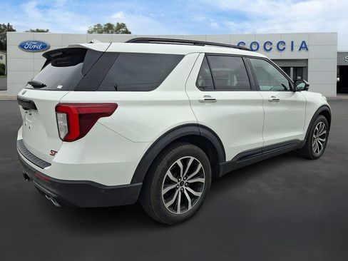 Certified 2020 Ford Explorer ST w/ Premium Technology Package AWD/4WD image 4