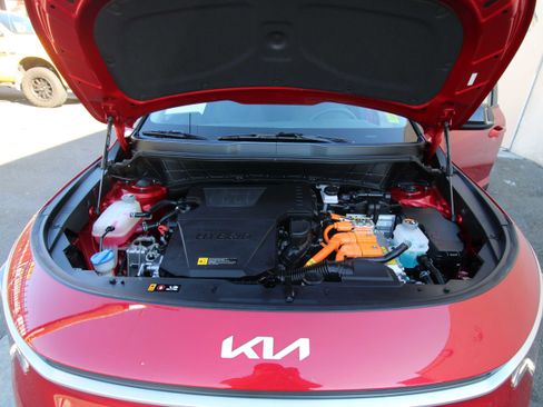 Used 2023 Kia Niro EX image 29