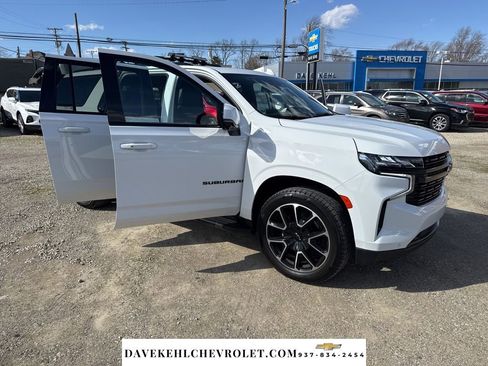 Used 2023 Chevrolet Suburban RST w/ Luxury Package image 37