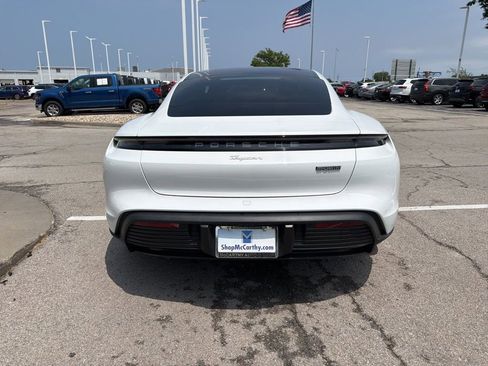 Used 2022 Porsche Taycan RWD image 4
