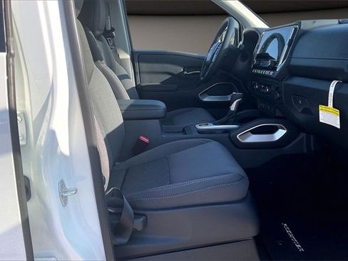 New 2026 Nissan Frontier SV w/ SV Convenience Package image 11