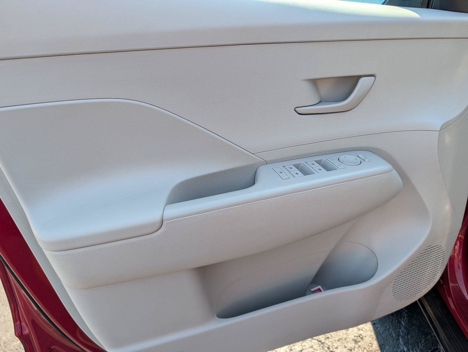 Used 2025 Hyundai Kona SEL AWD/4WD image 14