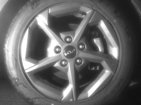 Used 2025 Kia K4 LXS image 13