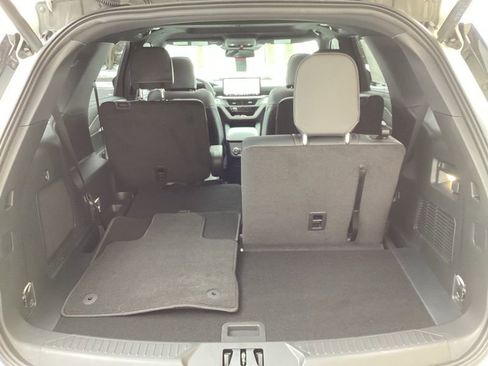 New 2026 Ford Explorer ST-Line w/ ST-Line Street Pack image 15