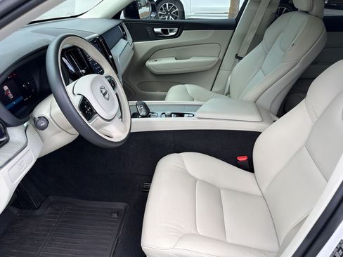 Used 2024 Volvo XC60 B5 Plus w/ Protection Package Premier AWD/4WD image 5
