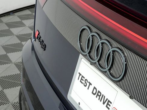 New 2026 Audi SQ8 Prestige image 38