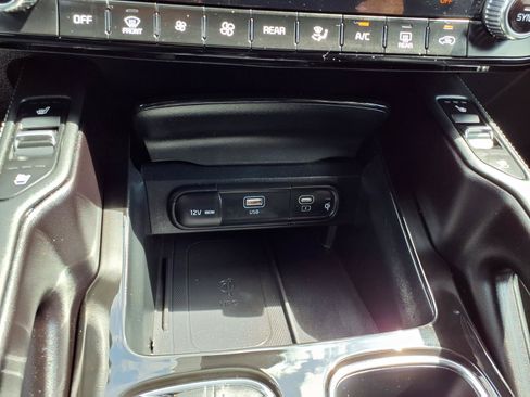 Used 2025 Kia Telluride SX Prestige X-Pro AWD/4WD image 11