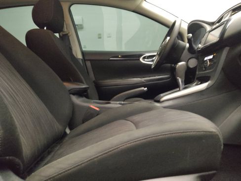 Used 2019 Nissan Sentra SV FWD image 21