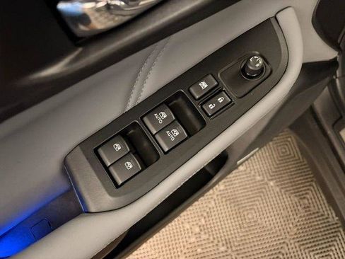 Used 2019 Subaru Outback 3.6R Limited AWD/4WD image 7