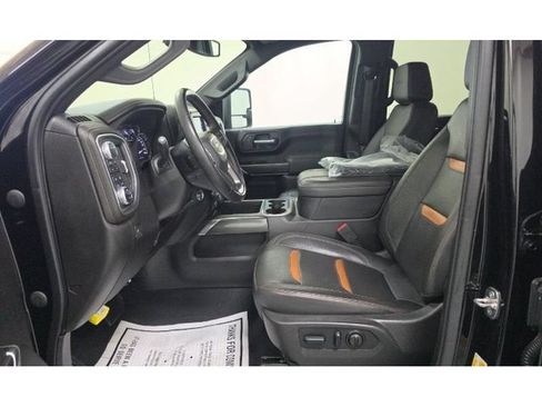 Used 2023 GMC Sierra 2500 AT4 w/ Driver Alert Package I AWD/4WD image 5