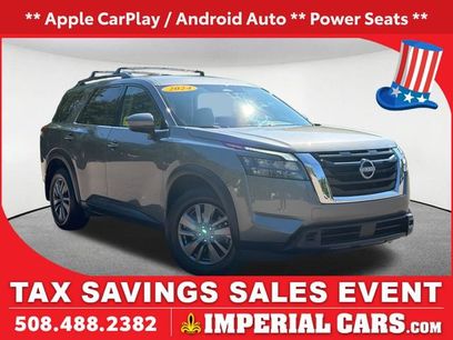 Used 2024 Nissan Pathfinder SV