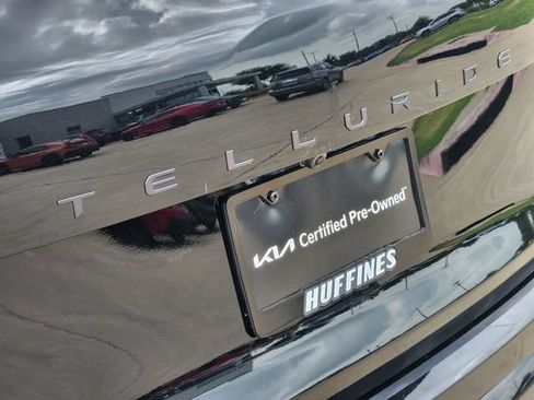 Certified 2025 Kia Telluride SX Prestige X-Line AWD/4WD image 10