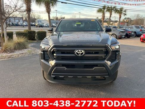 Used 2025 Toyota Tacoma SR image 31