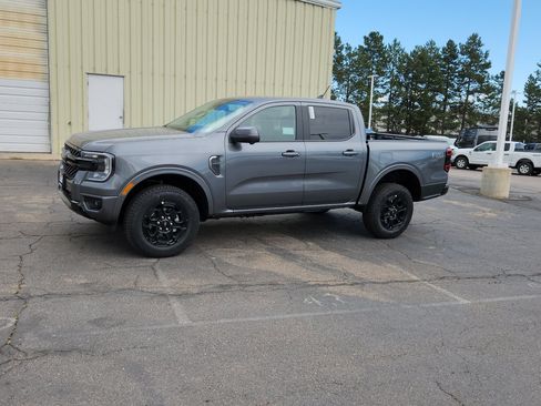 New 2026 Ford Ranger Lariat w/ FX4 Off-Road Package AWD/4WD image 3