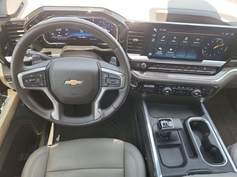 Used 2023 Chevrolet Silverado 1500 LTZ w/ Z71 Off-Road Package AWD/4WD image 11