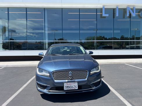 Used 2019 Lincoln MKZ Reserve image 1