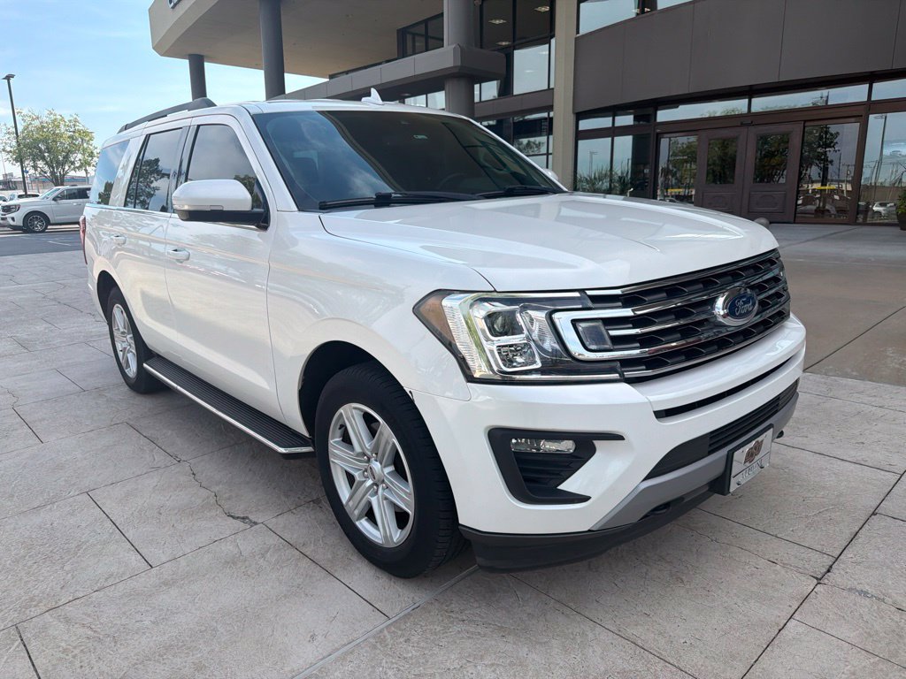Used 2019 Ford Expedition XLT w/ Equipment Group 202A AWD/4WD image 8