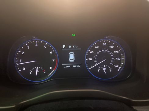 Used 2018 Hyundai Kona SEL image 2