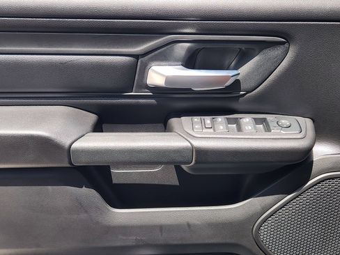 New 2026 RAM 1500 Express AWD/4WD image 21