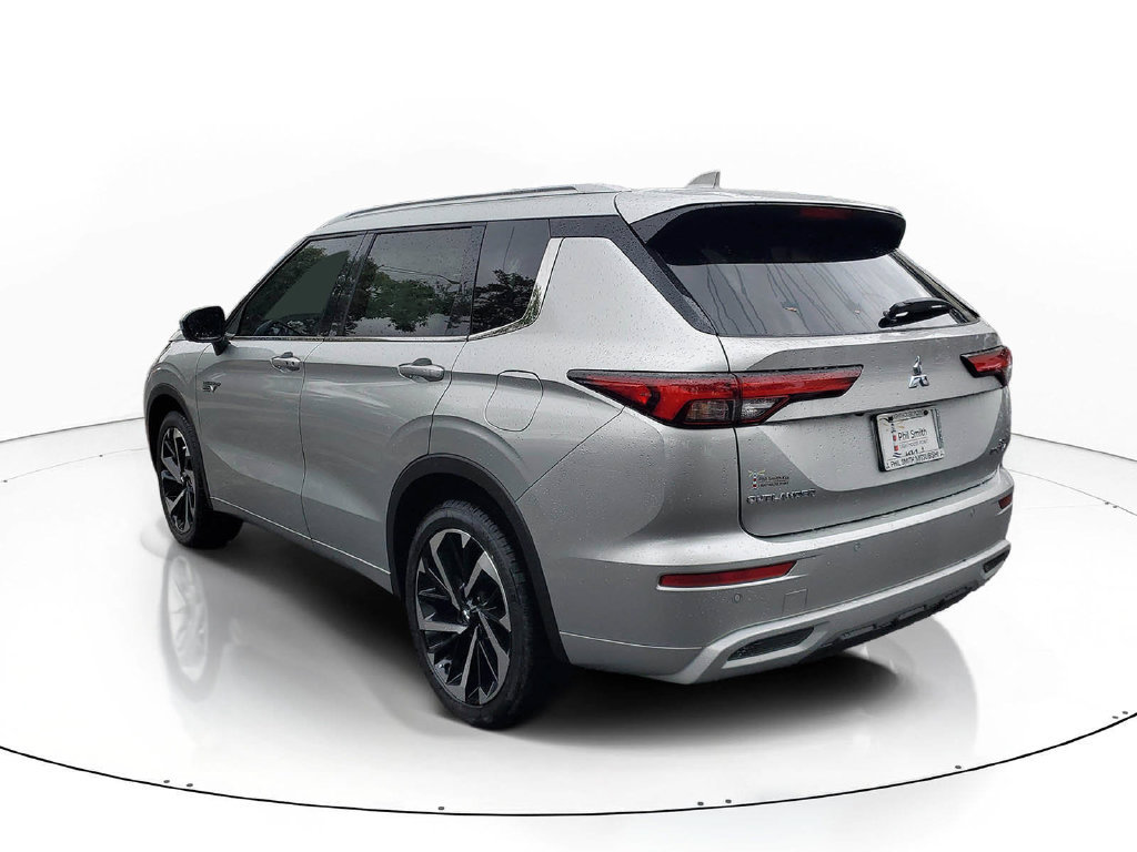 Used 2025 Mitsubishi Outlander SEL AWD/4WD image 6