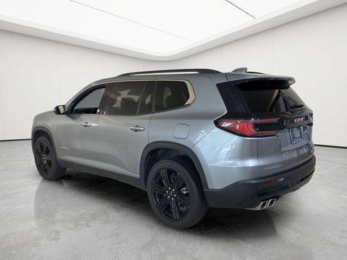 Used 2024 GMC Acadia Elevation w/ Black Edition FWD image 7
