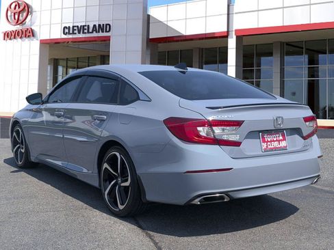 Used 2022 Honda Accord Sport image 3