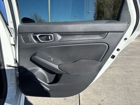 Used 2024 Honda Civic Sport image 17