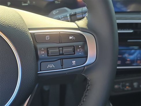 New 2026 Kia K5 EX image 34