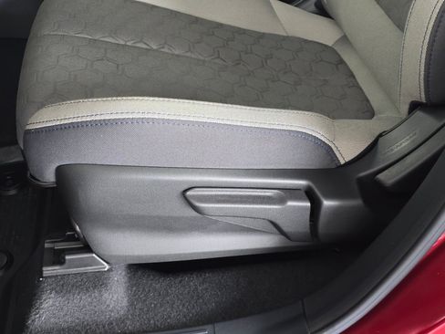 Used 2025 Subaru Forester AWD/4WD image 19