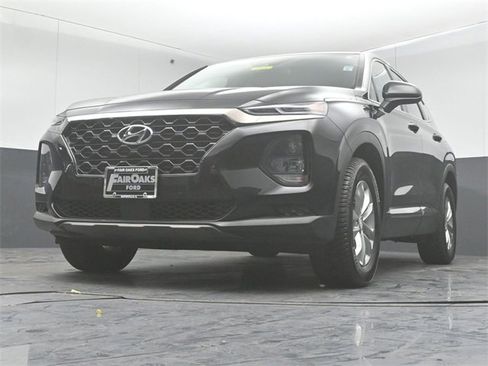 Used 2019 Hyundai Santa Fe SE image 38